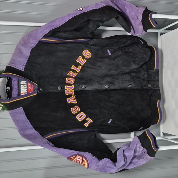 Los Angeles Lakers Jacket - Picture 9 of 16